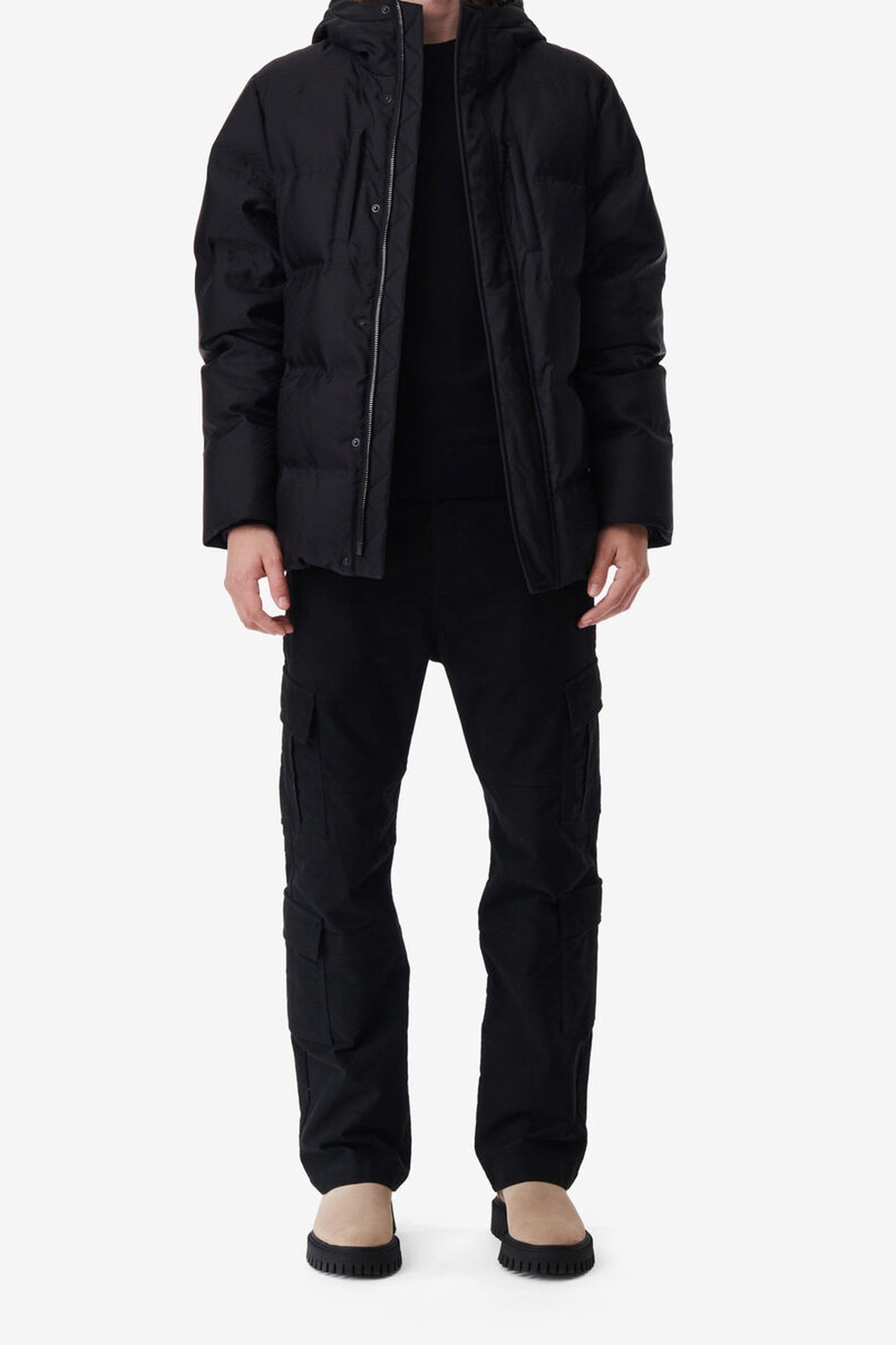 LINSA OUTERWEAR BLACK 2