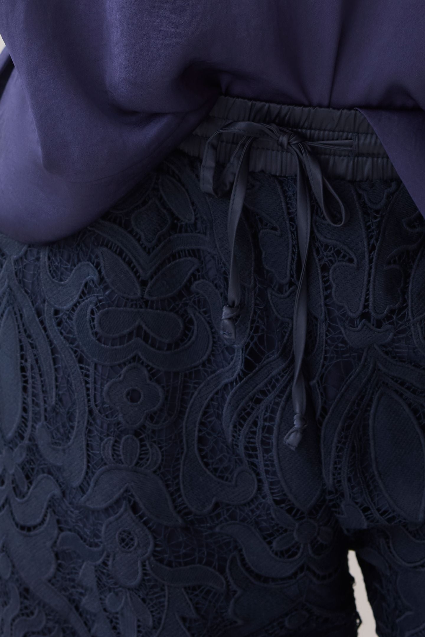 LONG PANTS LACE NAVY NOIR 4