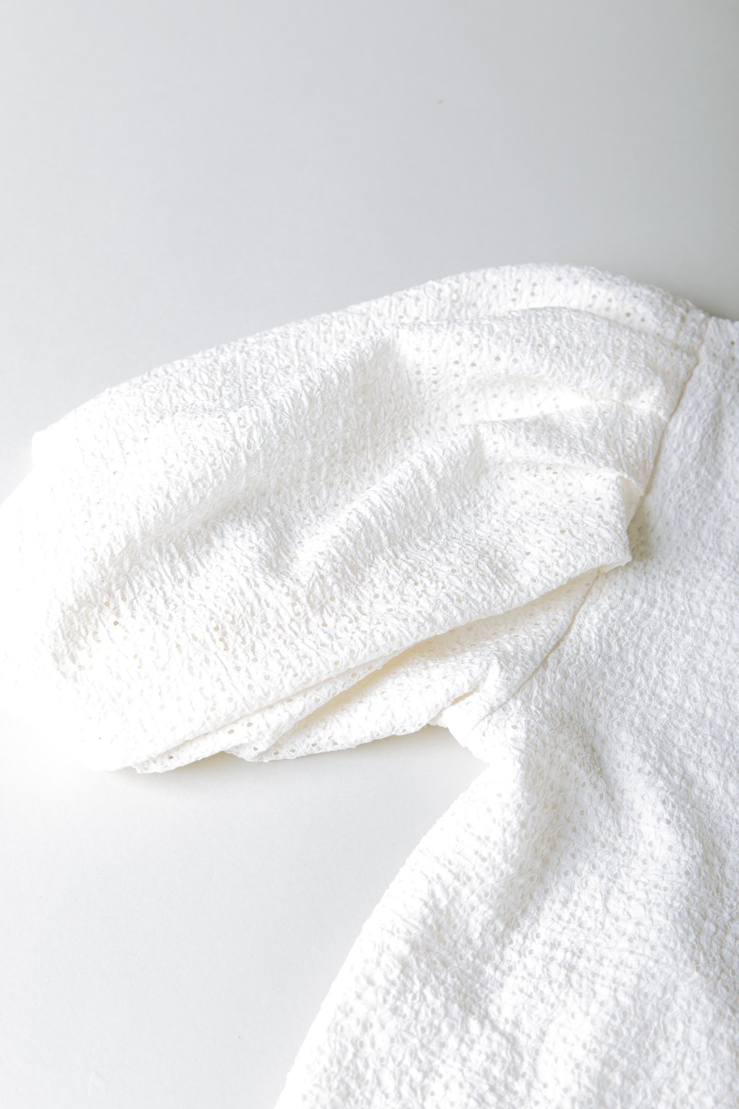 MILEY KNITTED STRUCTURE WRAP TOP OFF WHITE 4