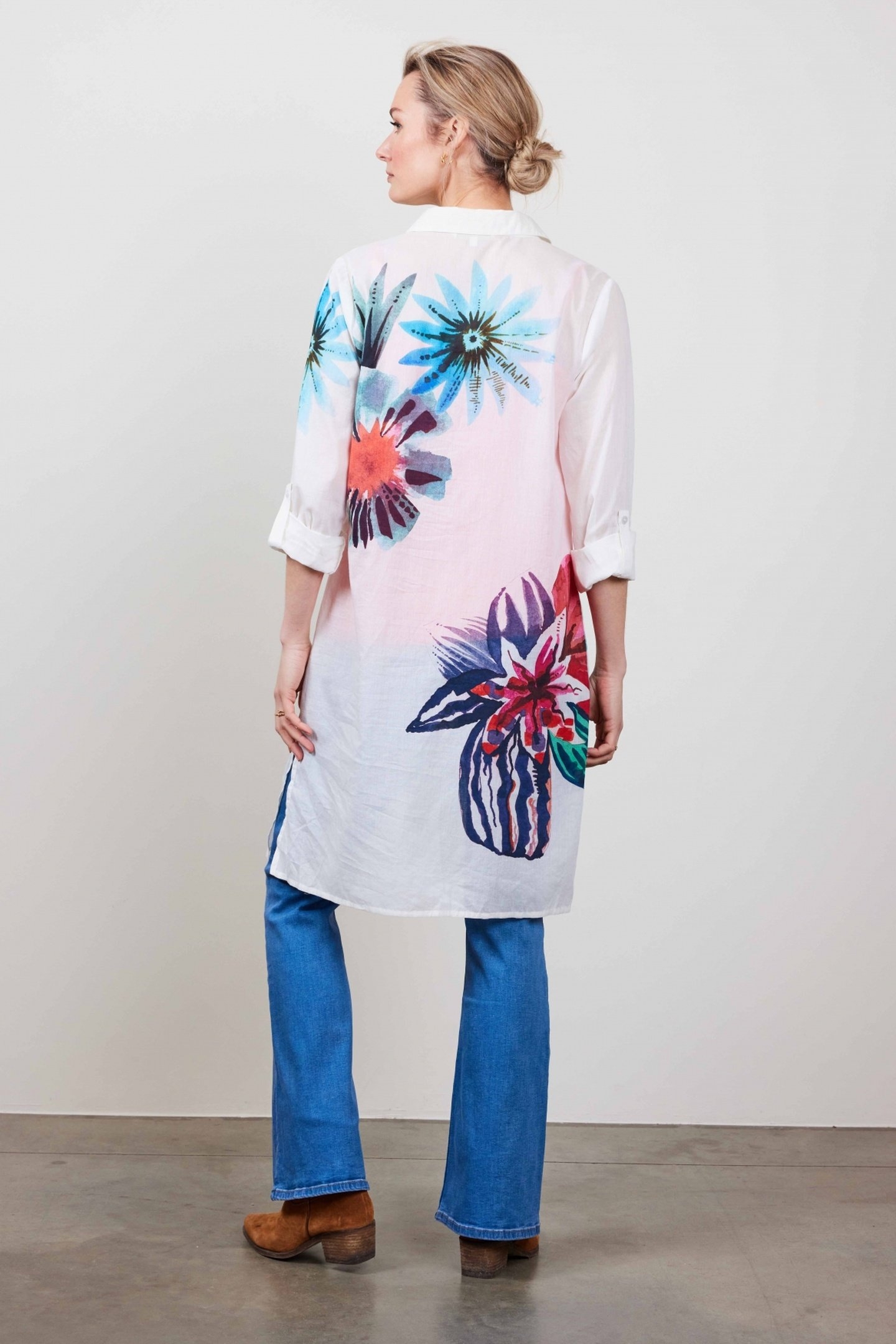 TUNIC FLORAL IN OFFWHITE WITH FLORAL MEDLEY PANEL 4