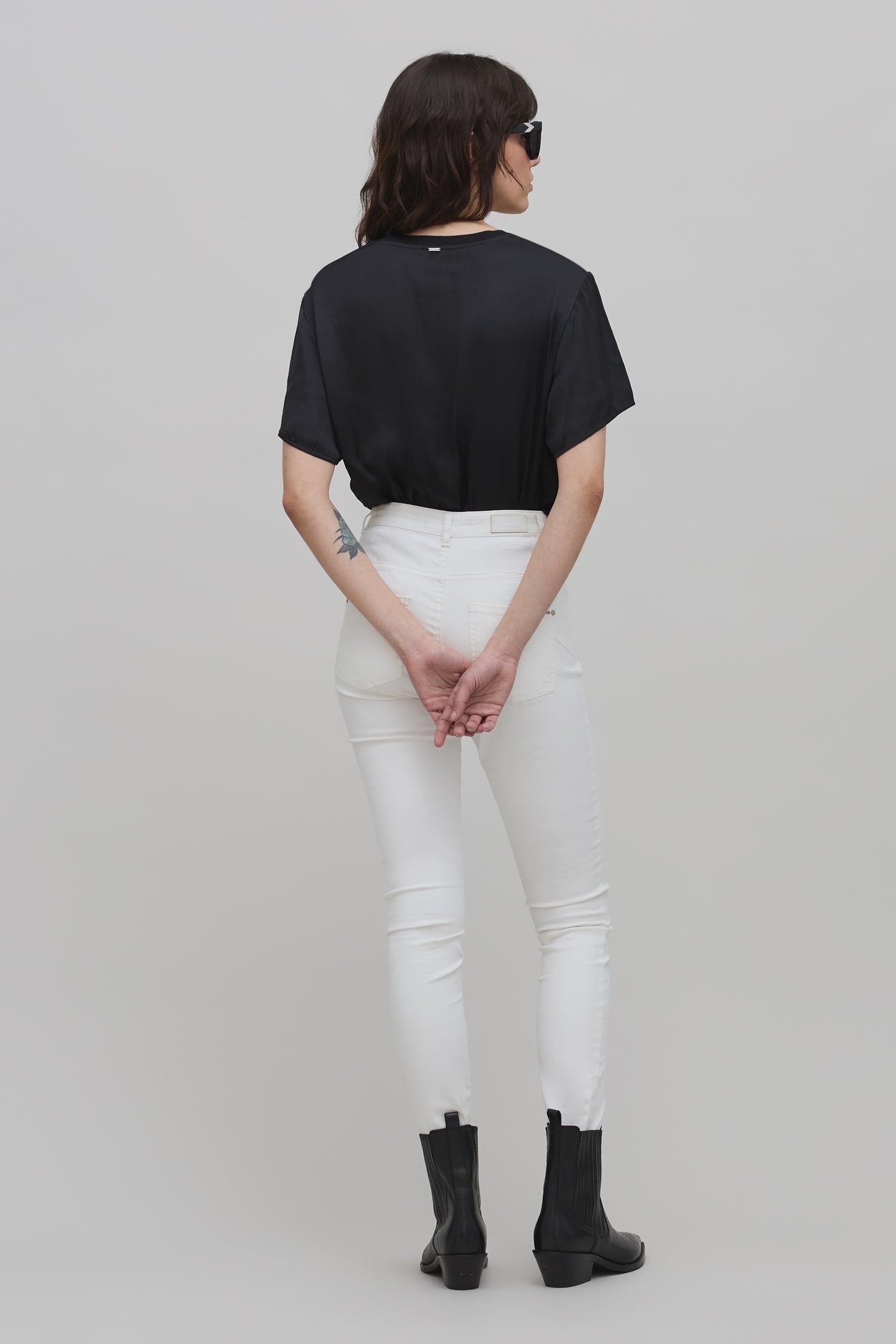 BLACK RECYCLED POLYESTER SEQUIN EMBROIDERED 5