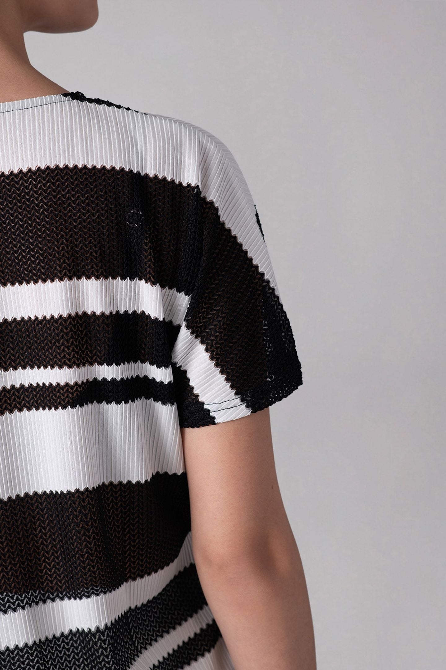 JAMETA BLACK/WHITE 5