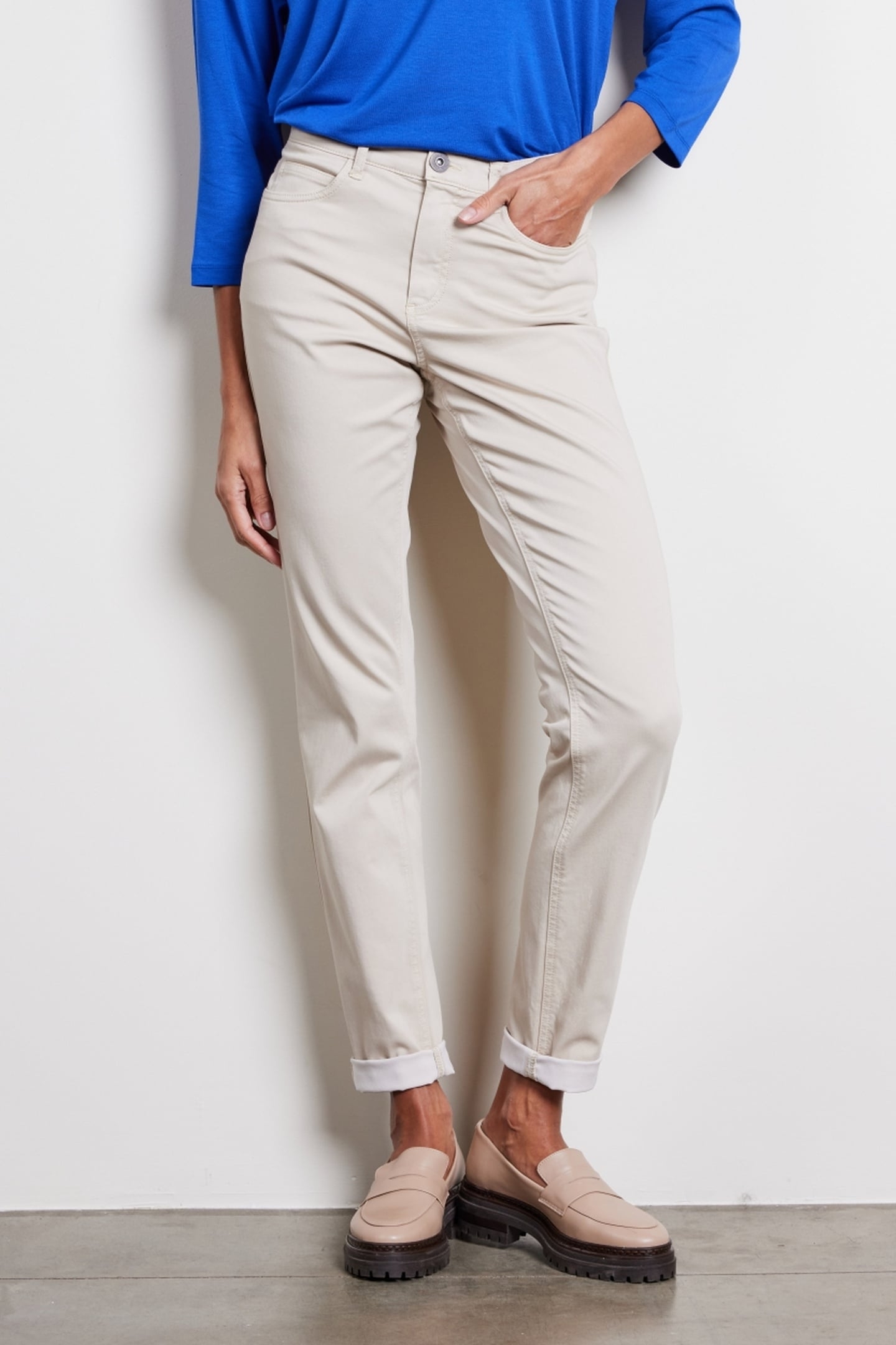 5 POCKETS PANTS TINA IN FEATHER GREY 2