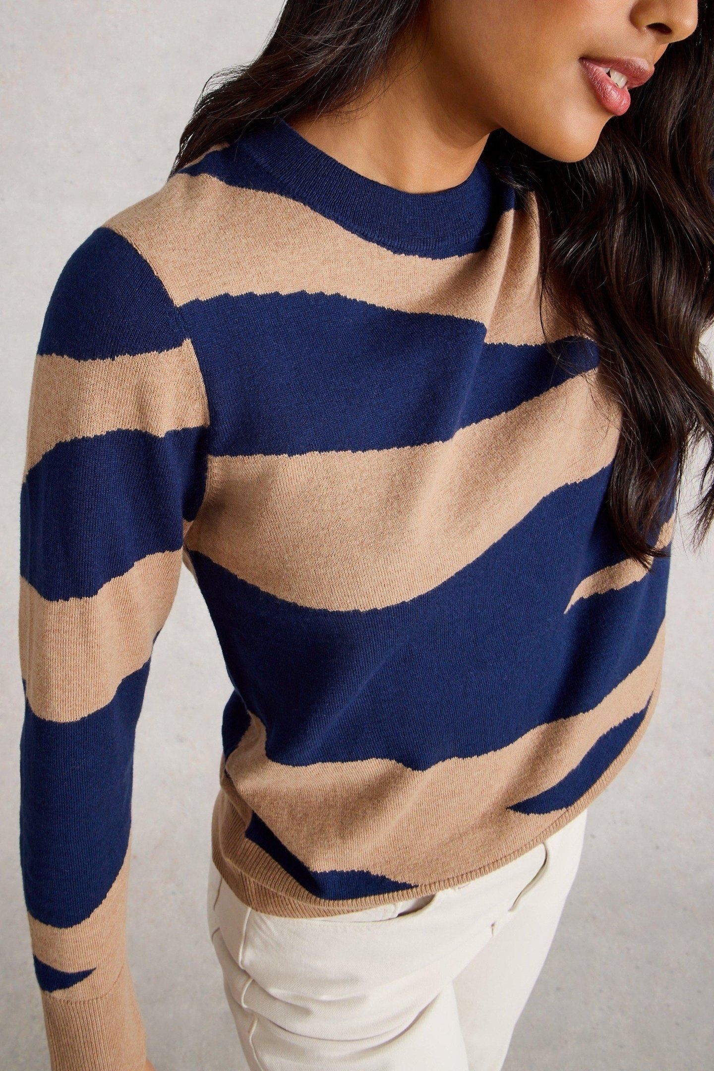 KATIE ABSTRACT JUMPER NAVY PRINT 5