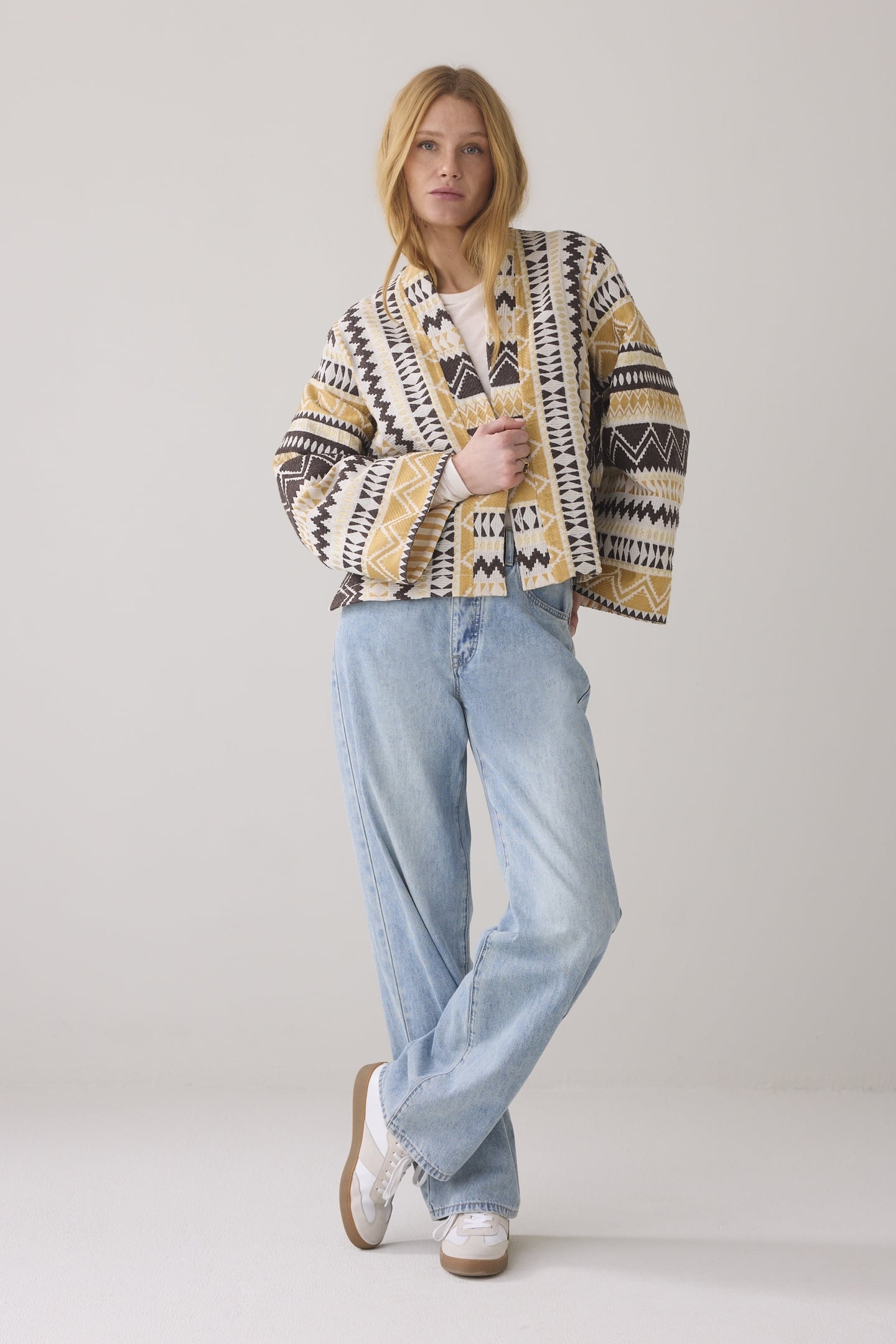 SHORT JACKET GEO AZTEK SOFT CAMEL 2