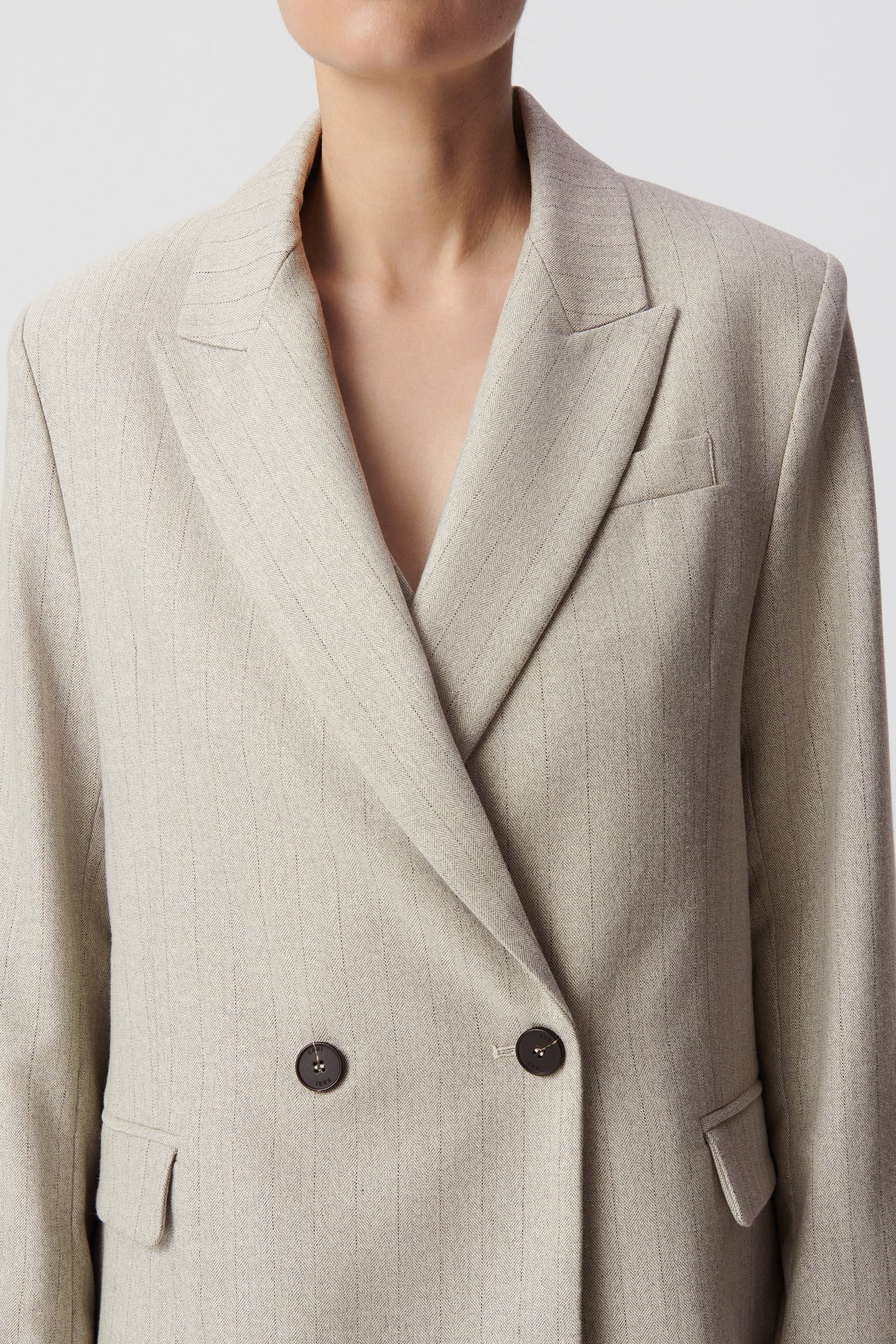 GREY LUREX STRIPE SUIT JACKET 4
