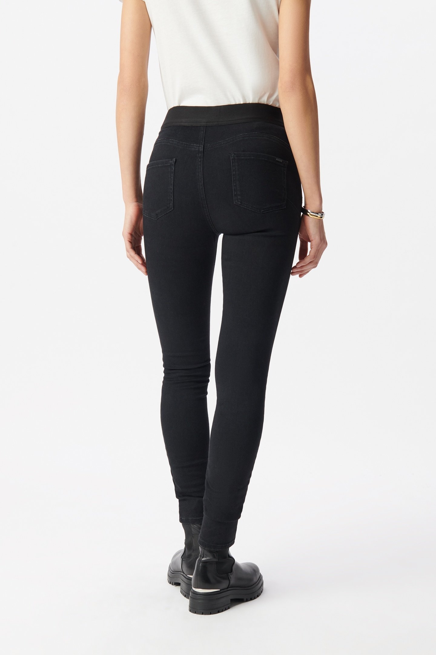 7/8TH POWERSTRETCH BLACK JEGGING JEANS 3
