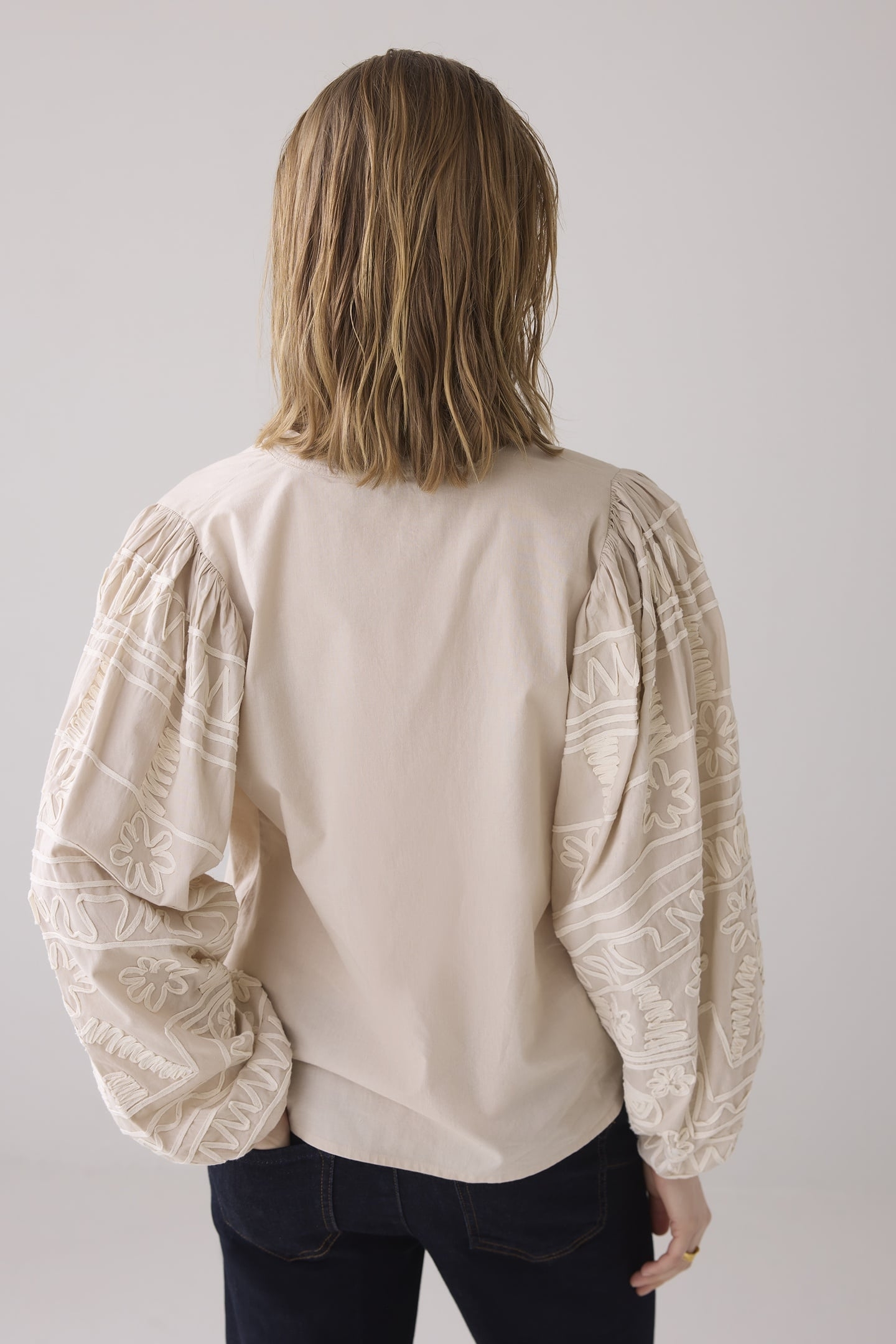 LONGSLEEVE BLOUSE TAPE EMBROIDERY PEBBLE BEIGE 3