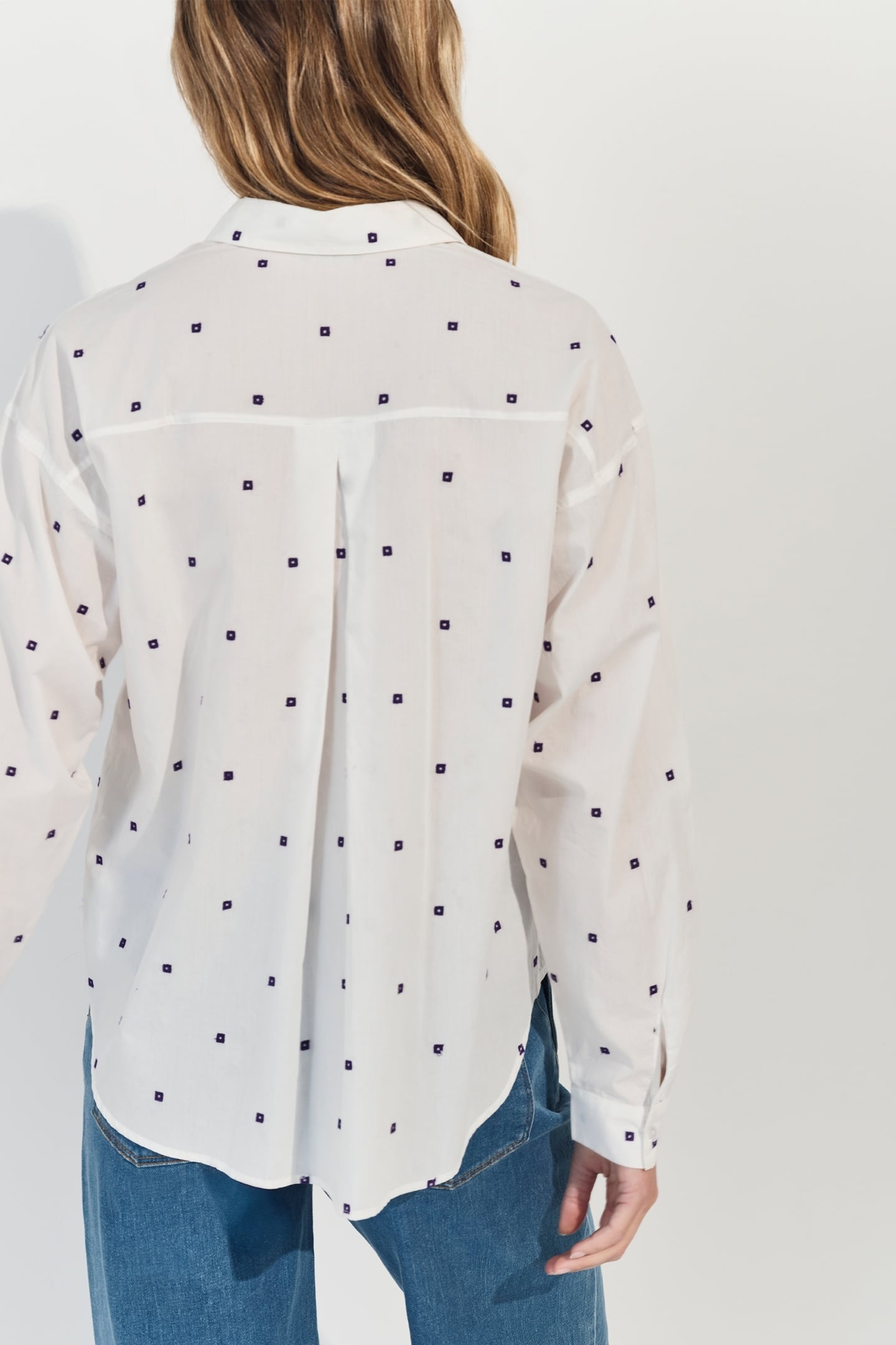 CELESTE - ECRU SHIRT WITH SMALL PURPLE SQUARE EMBROIDERY 3