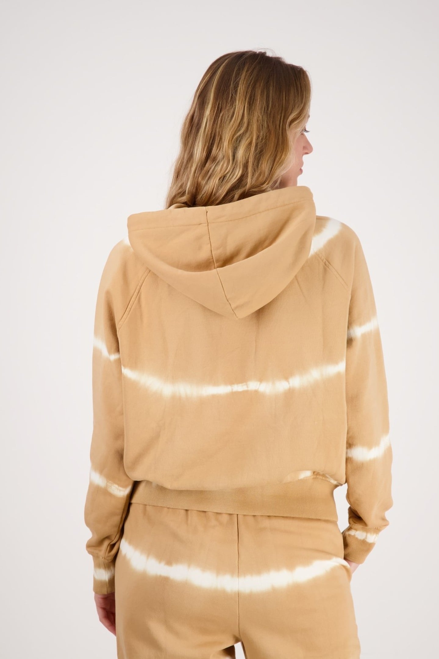 NAOMI LIGHT HONEY BROWN 2