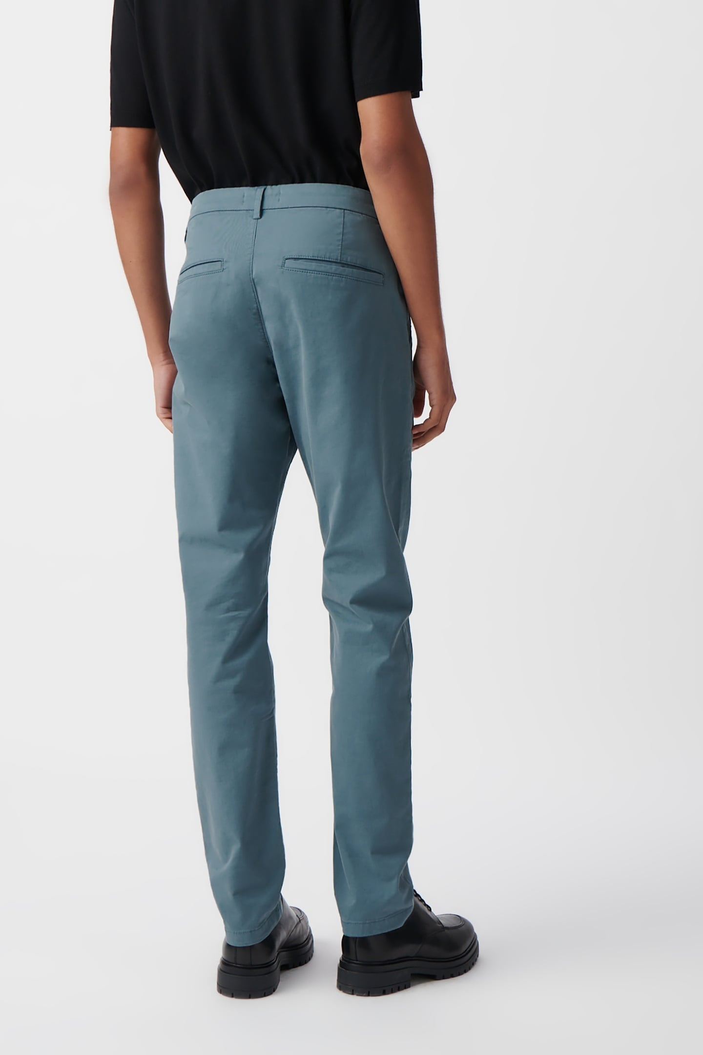 STORM SLIM CHINOS 3