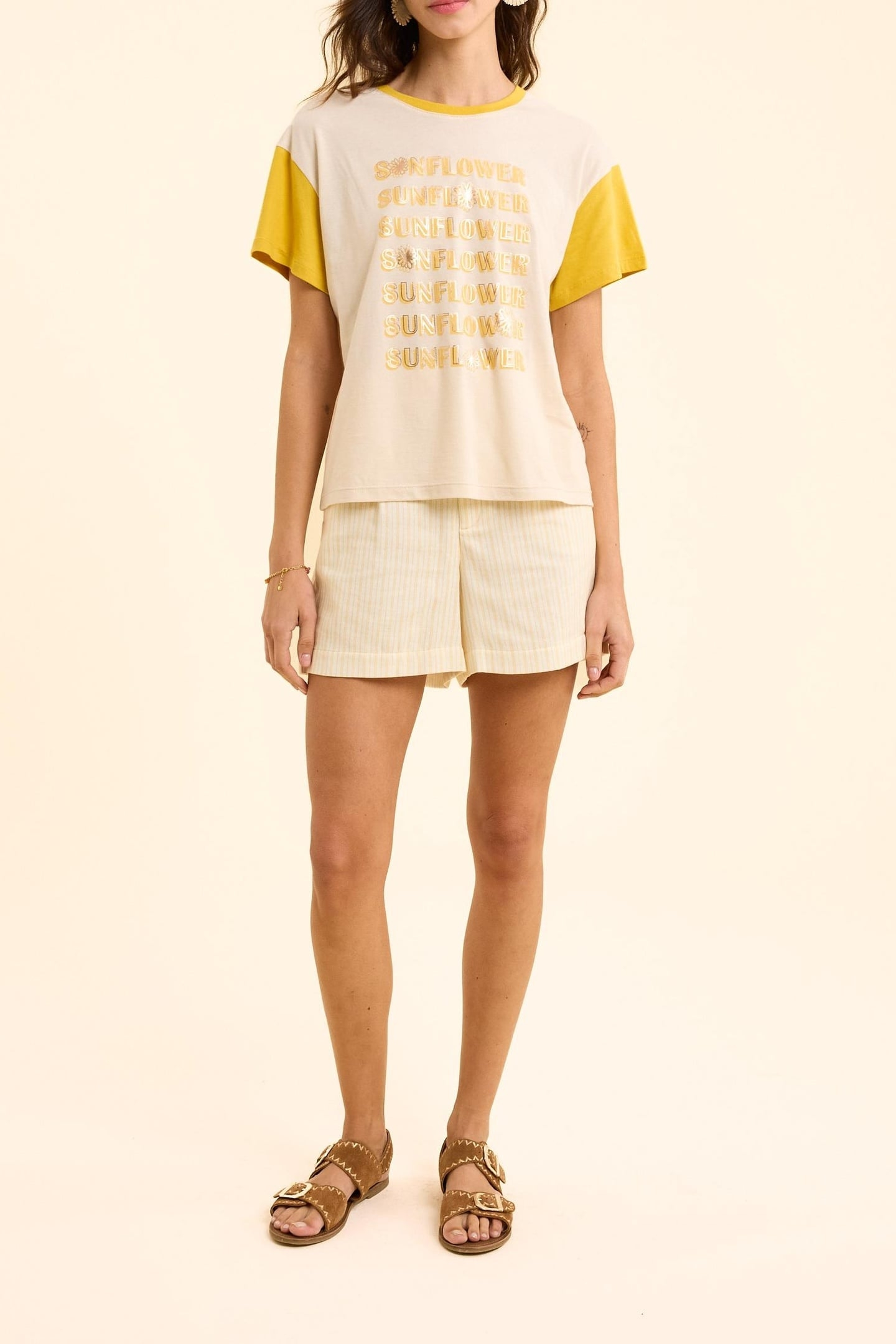 ECRU T-SHIRT WITH YELLOW SLOGAN SLEEVES ECRU 2