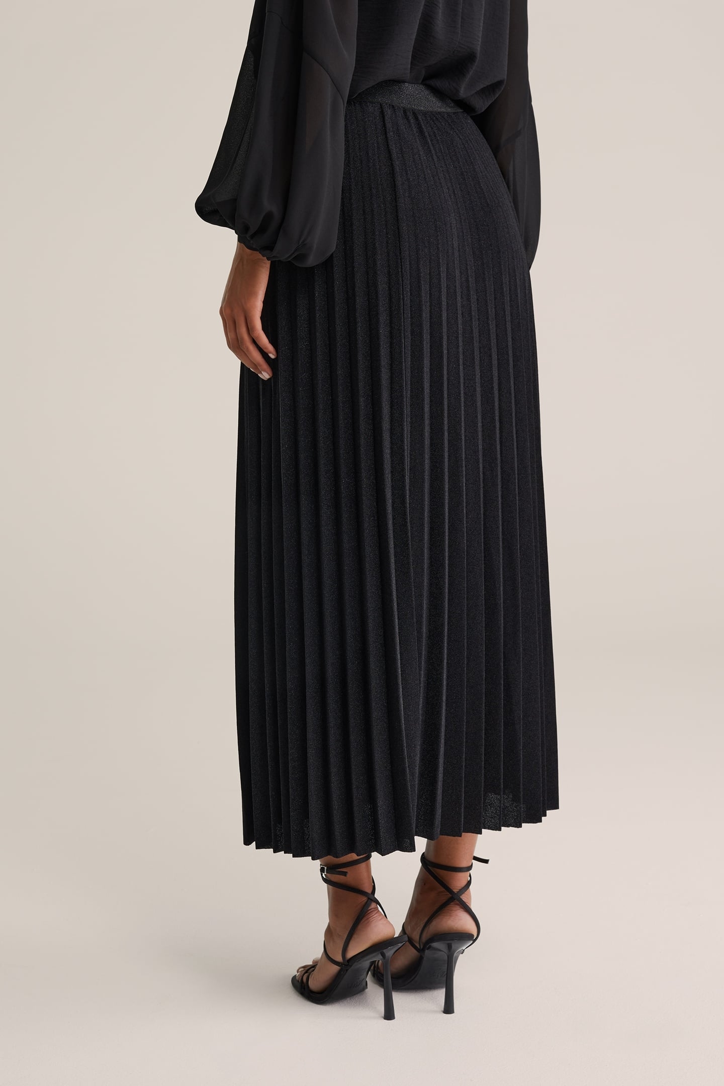 SKIRT MEDIUM LENGTH BLACK 2