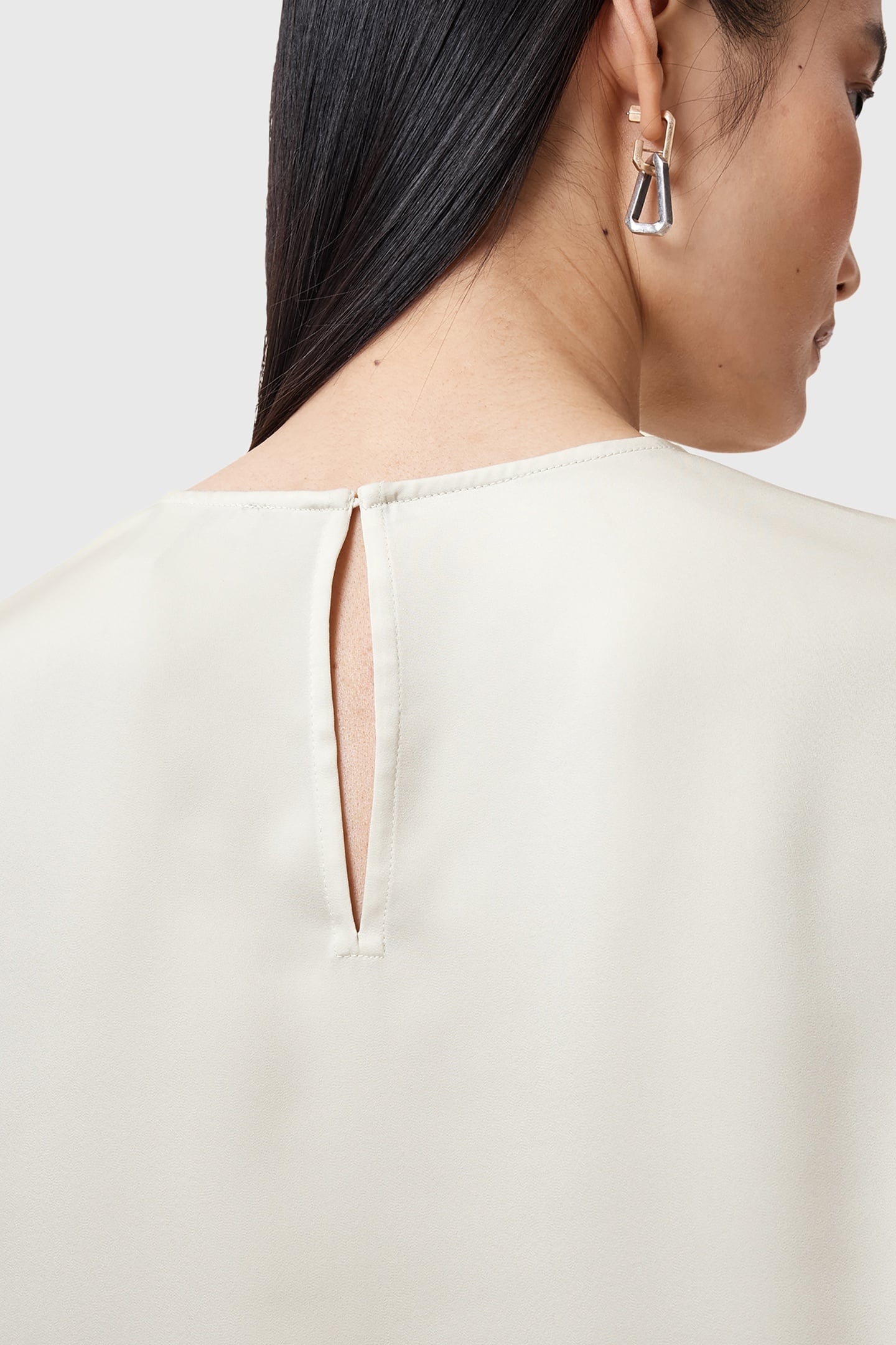 AMELIE SATIN TEE TOFU WHITE 8