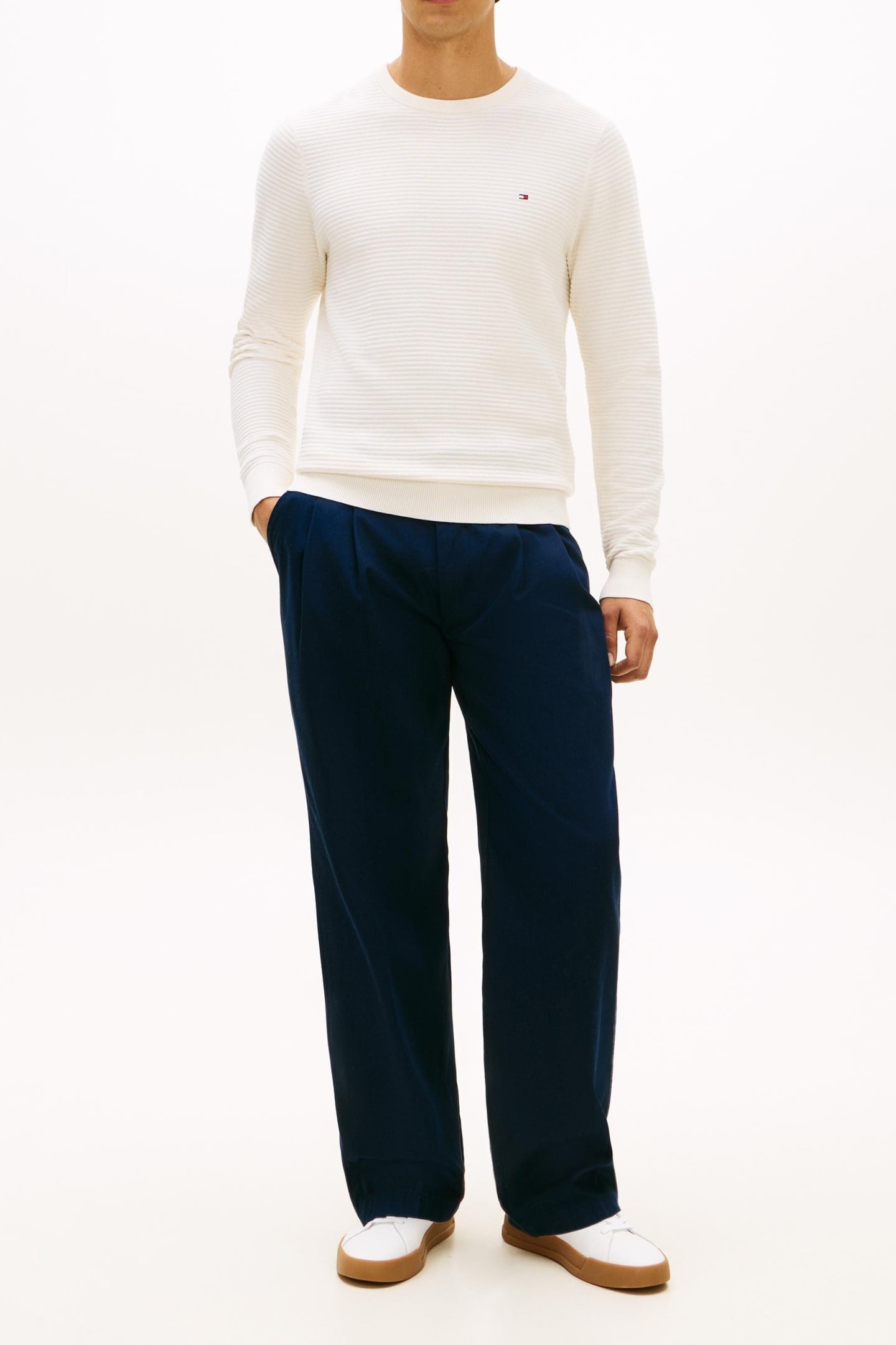 SEASONAL STRUCTURE CREWNECK IVORY PETAL 3