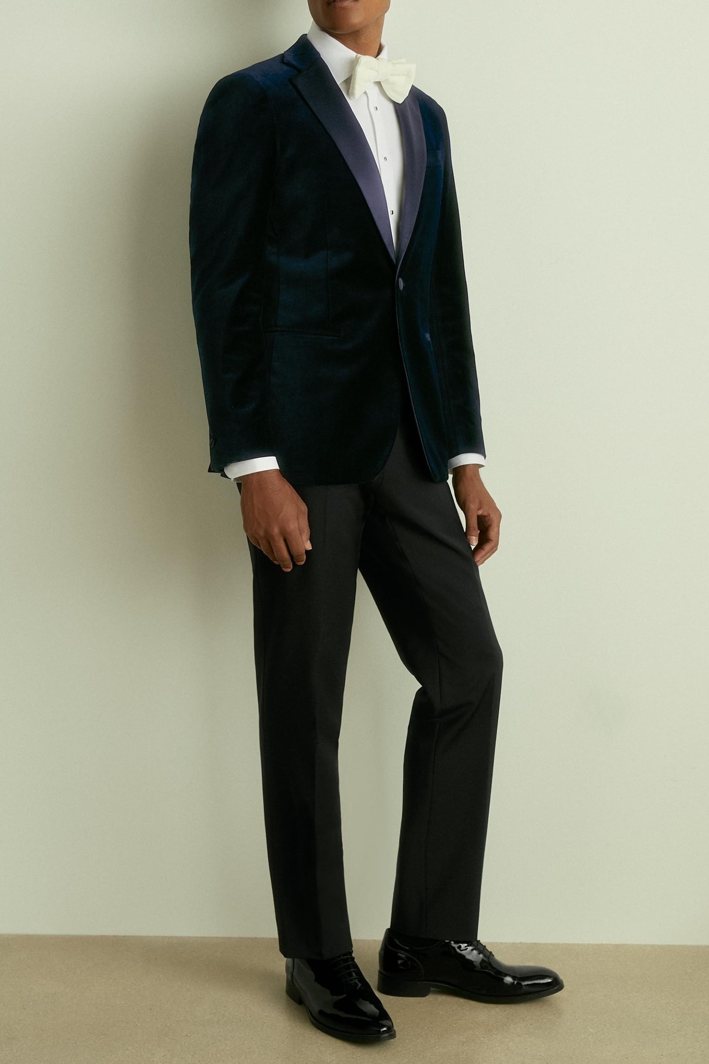 SB 2B NOTCH VELVET BLAZER NAVY 1