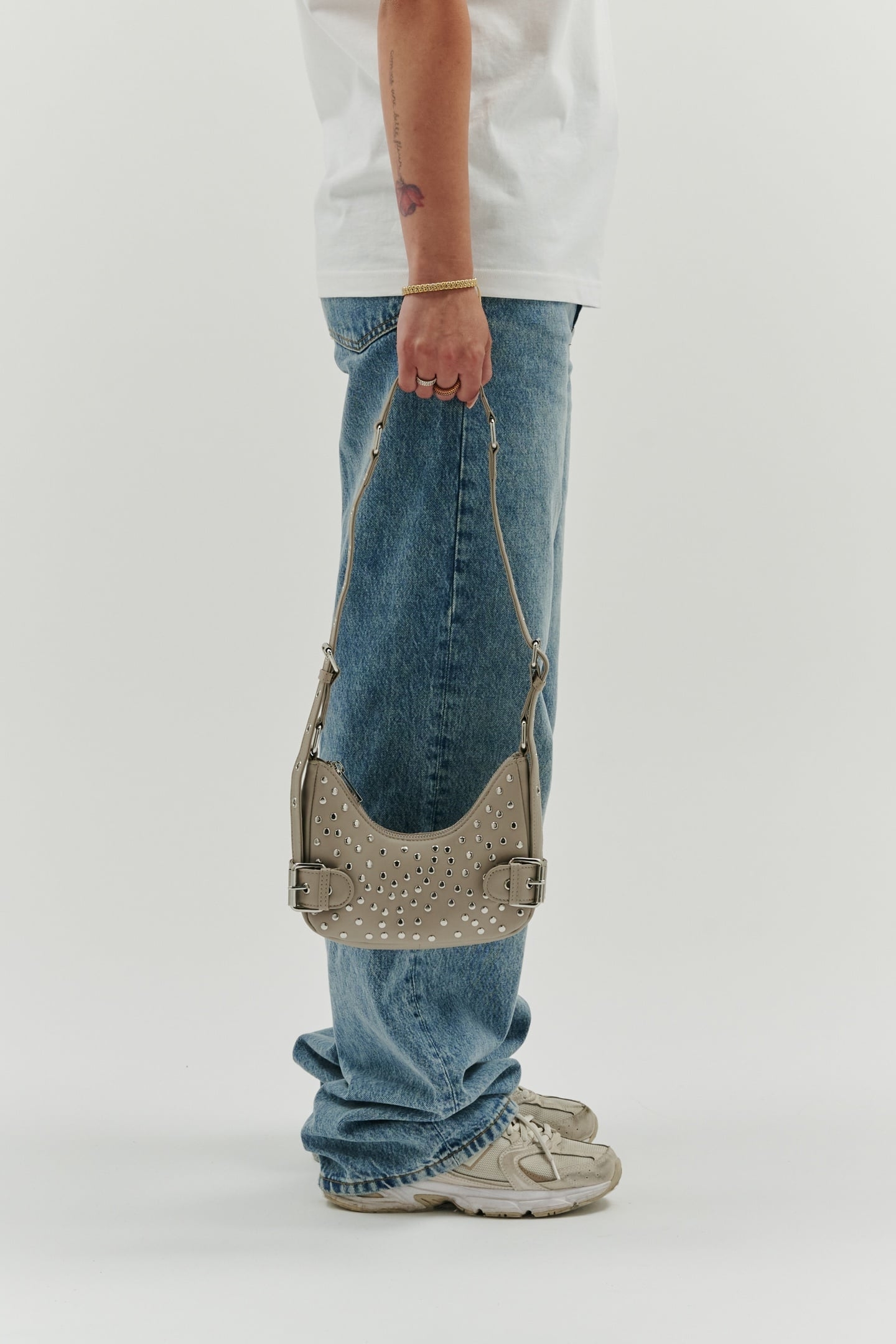 PALMA RIVET PURE STONE W. GOLD 2