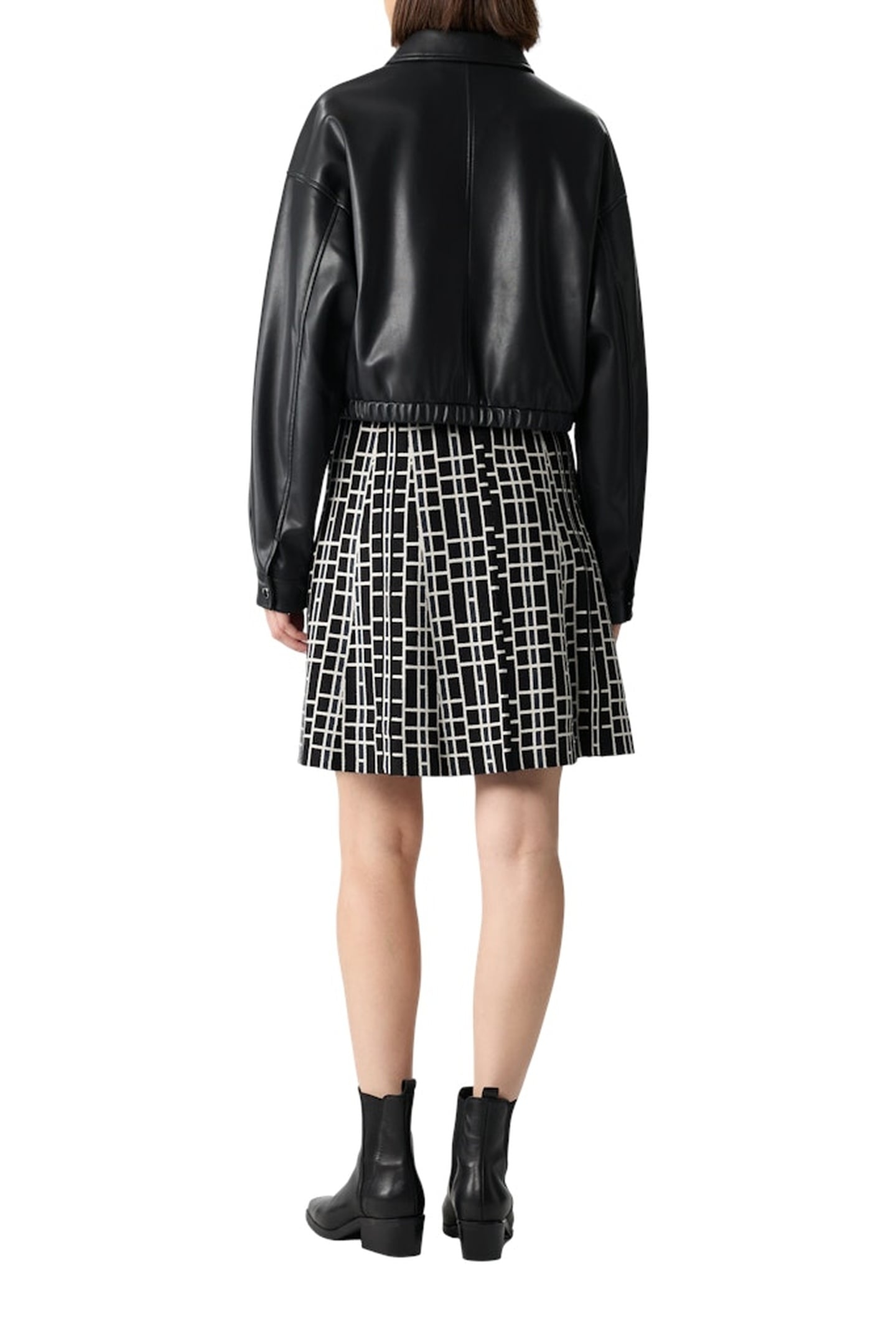 COMMA JACKETS INDOOR BLACK 3