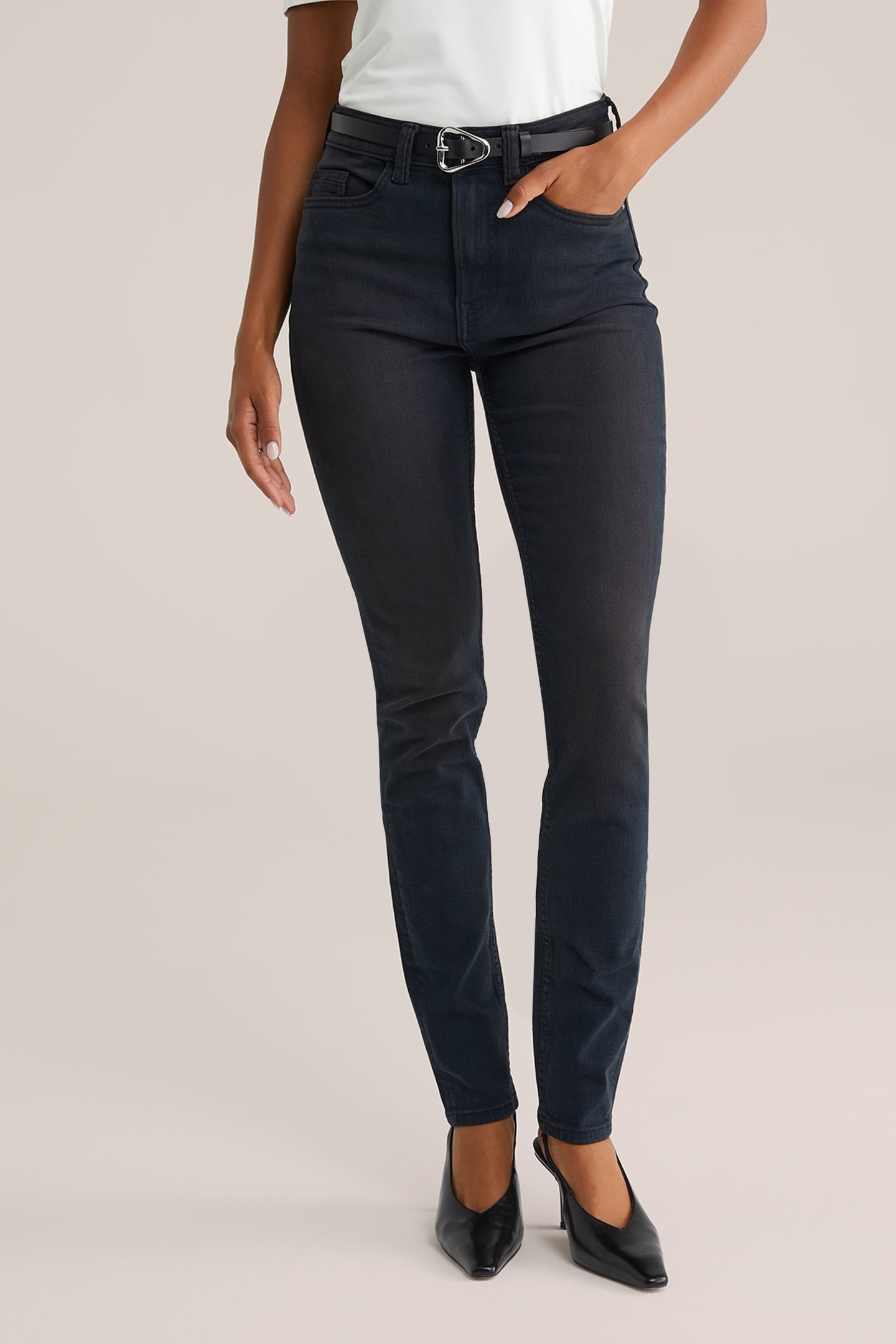 5-POCKET HIGH RISE BLACK 1