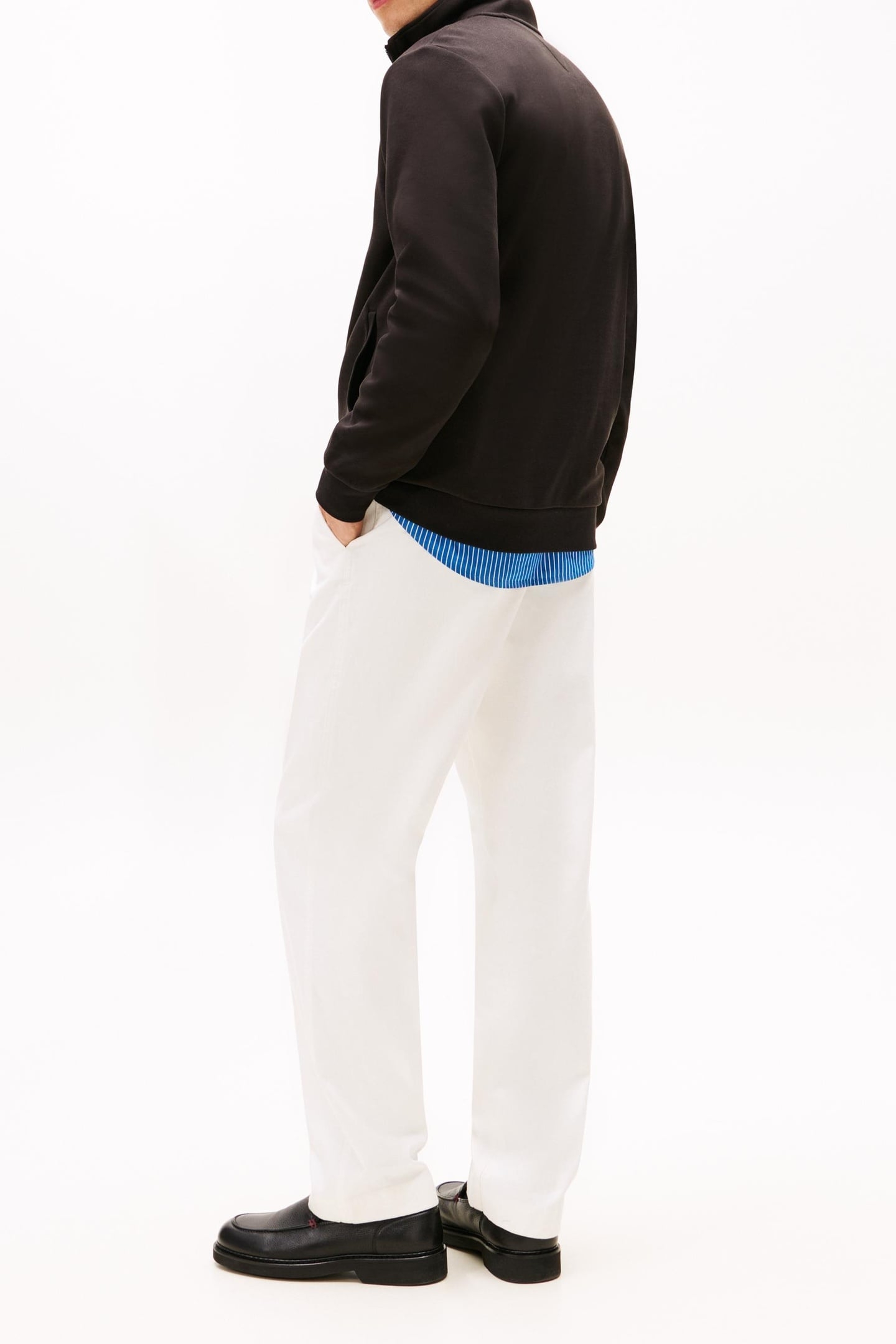 CREST EMBROIDERY QUARTER-ZIP JUMPER BLACK 4