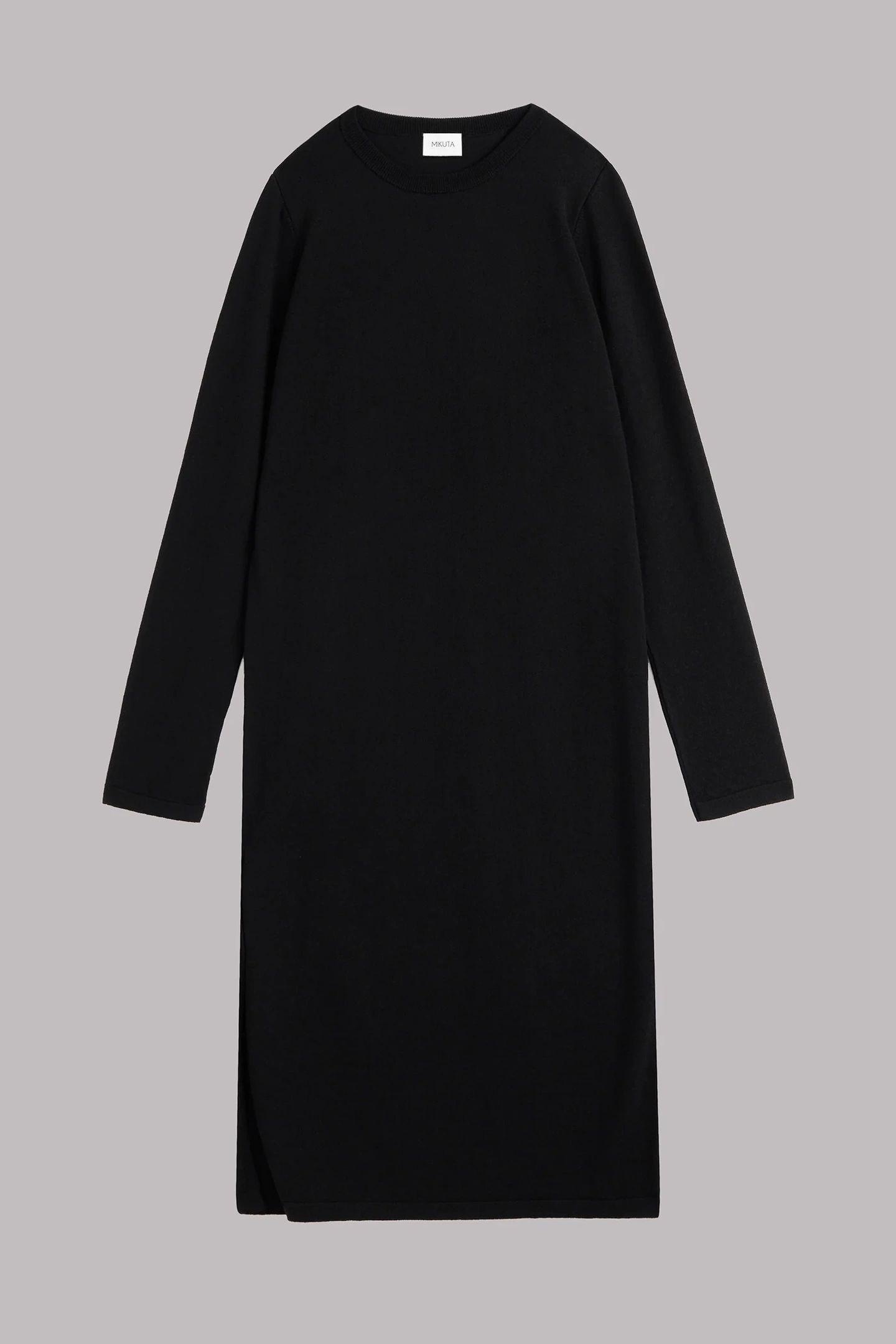 THE BLACK KNIT LONGSLEEVE DRESS 3