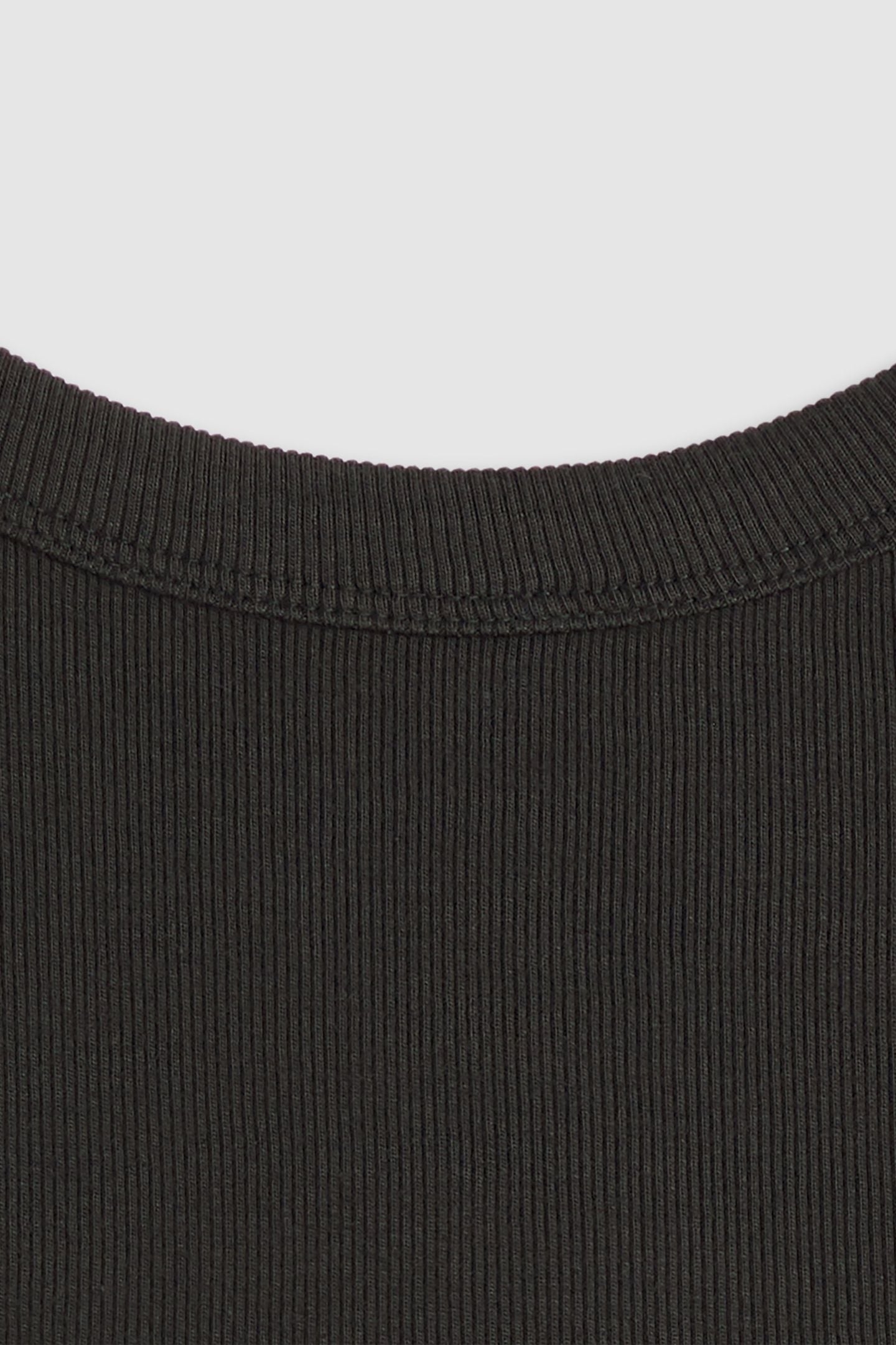 ESSENTIAL SPORTY RIBBED TANK TOP BLACK 7