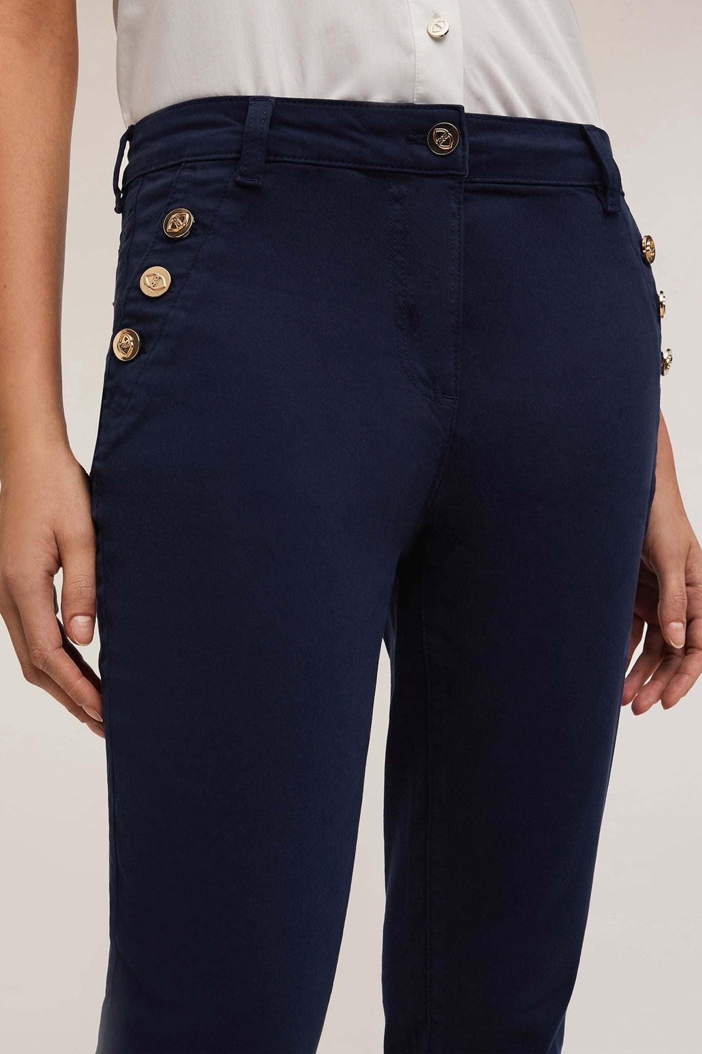 REGULAR TROUSERS WITH METAL BUTTONS BLUE 5