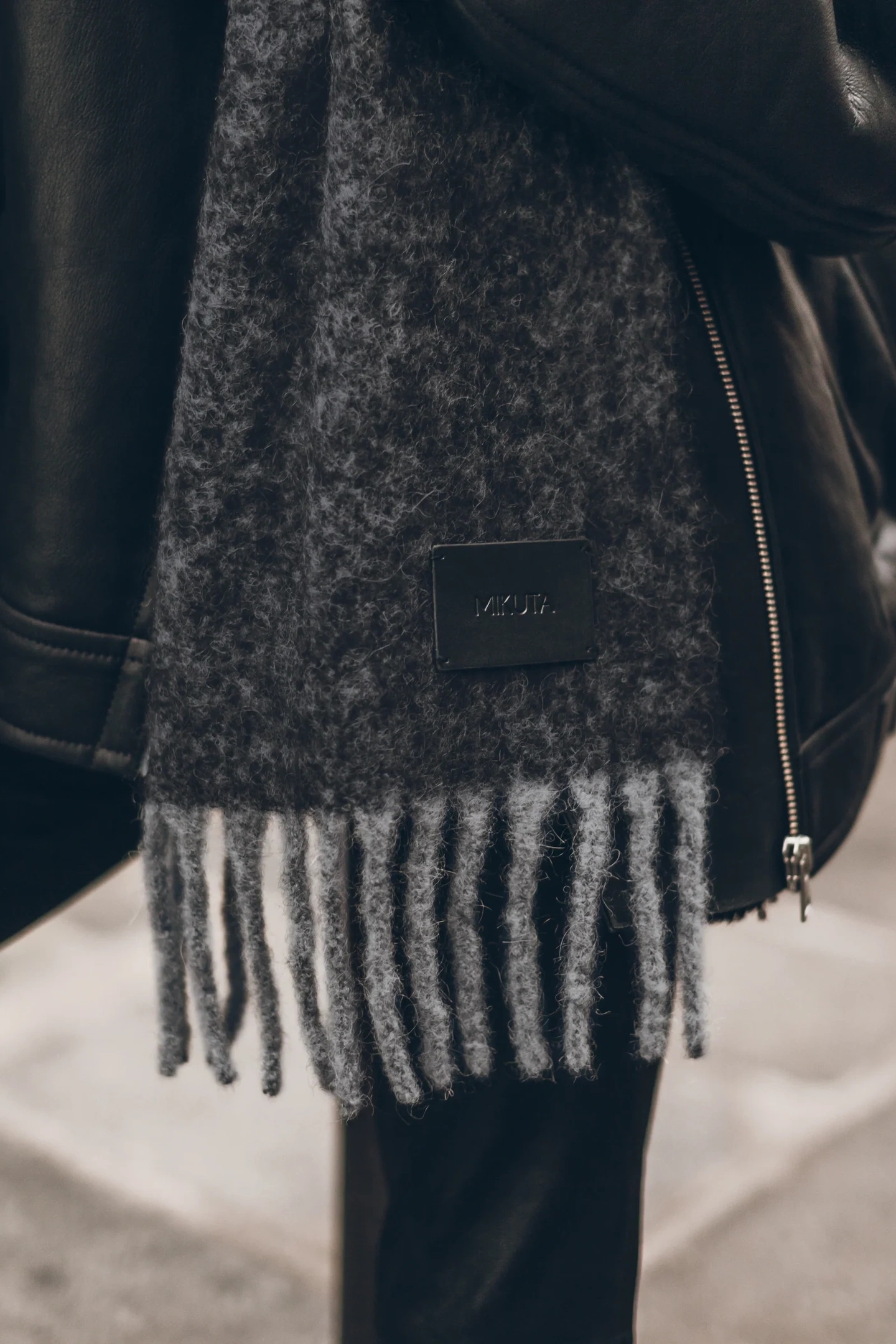 THE DARK FADED ALPACA BLEND SCARF 2