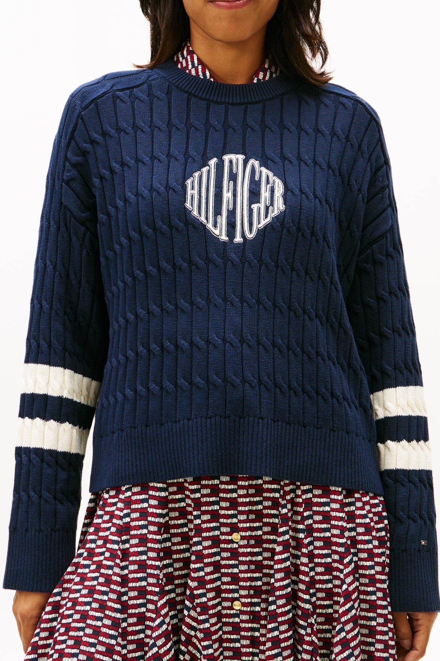 LOGO EMBROIDERY RELAXED CABLE KNIT JUMPER DARK NIGHT NAVY 1