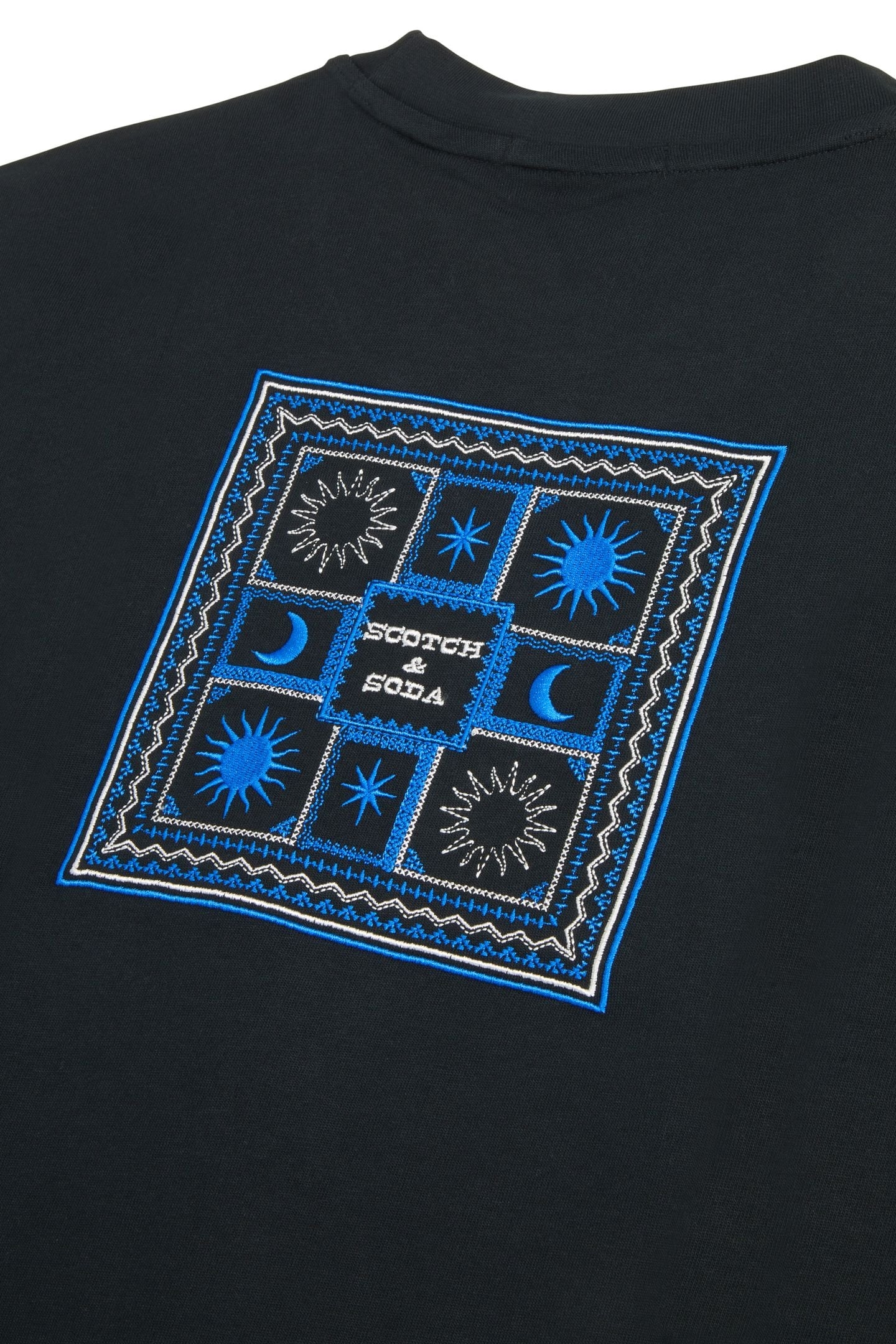 GRAPHIC TEE METEORITE 4