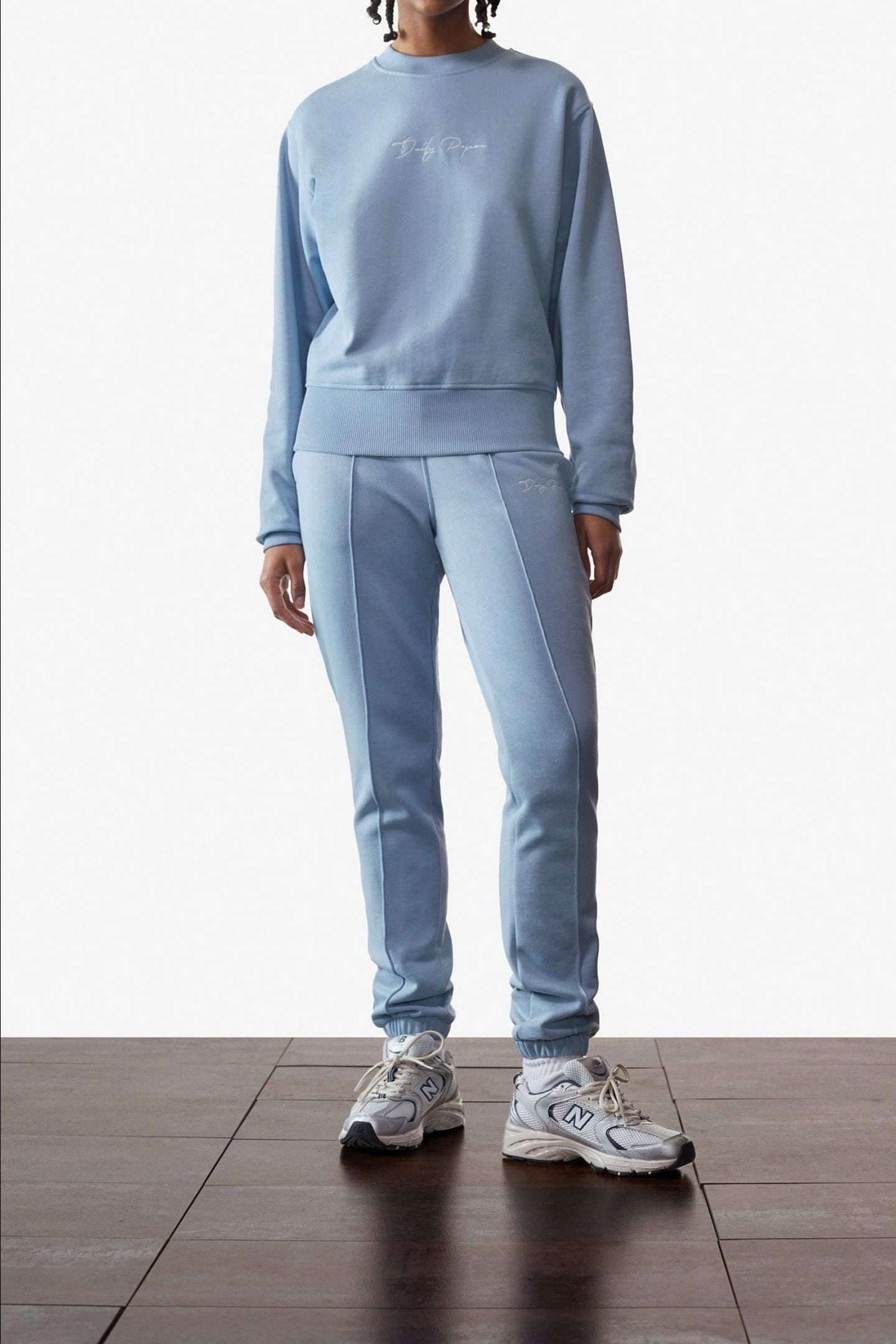 EVVIE SWEAT SCRIPT RAINWASHED BLUE 1