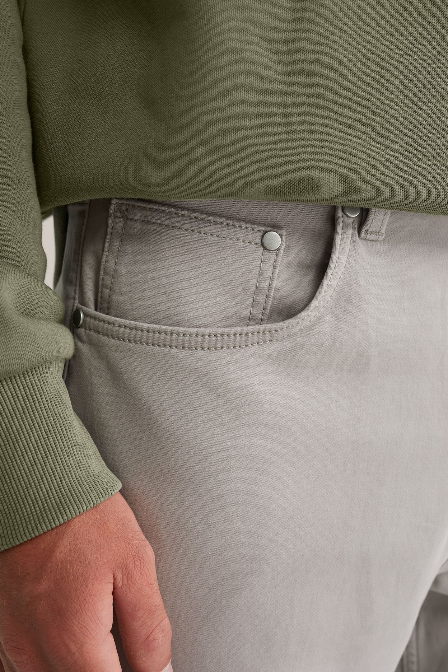 5-POCKET MID WAIST LIGHT GREY 5