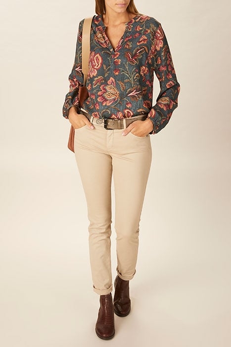 VNECK CLASSIC SHIRT GREEN 4