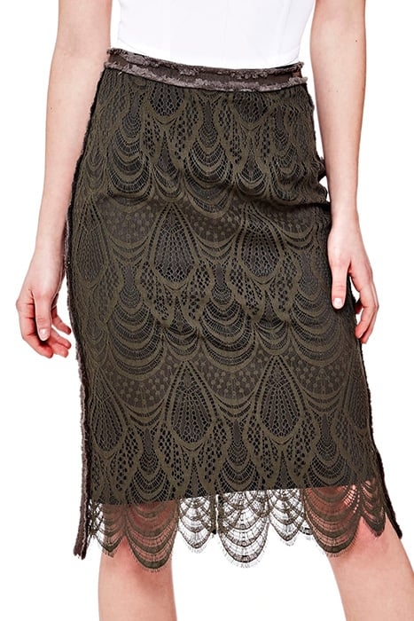 MARINE LONGUETTE FOREST NIGHT 1