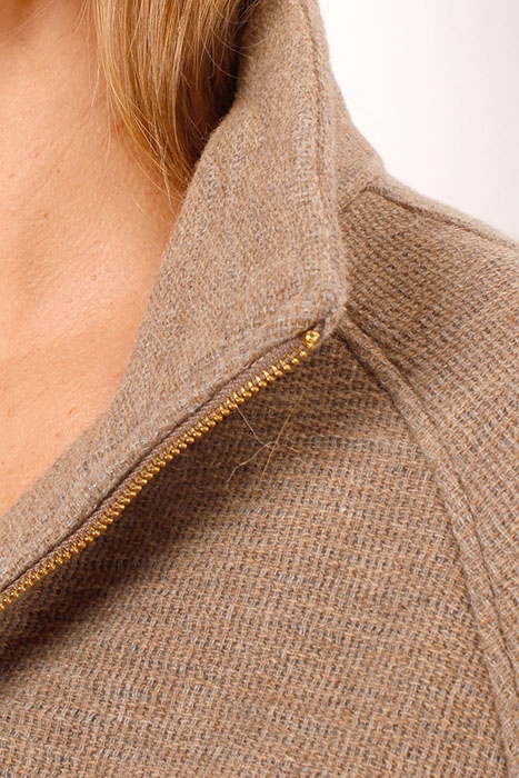 COAT RAGLAN SLEEVE 4