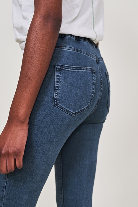 JANEY JEGGING LIGHT DENIM 3