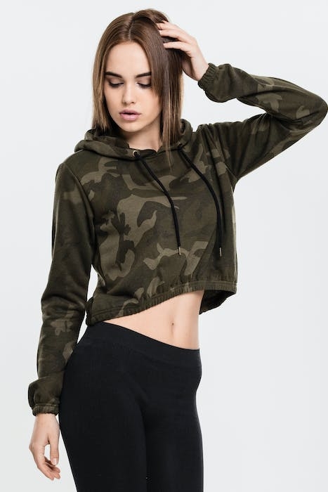 LADIES CAMO CROPPED HOODY OLIVE CAMO 2
