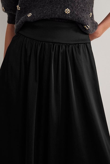 FULL SATIN MAXI SKIRT BLK 4