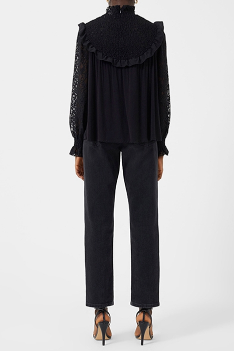 THORA CREPE LACE MIX TOP BLACK 4