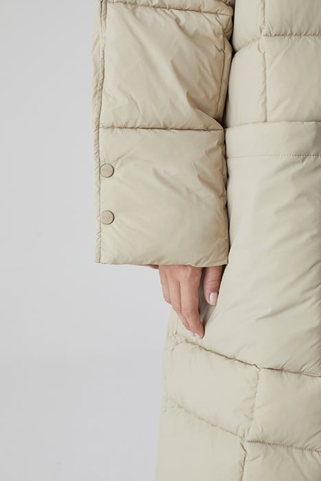 QUILTED COAT CEMENT 4