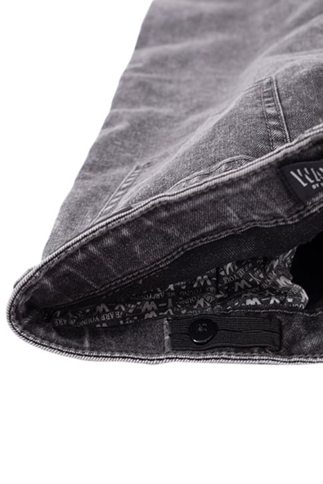 BOYS’ MEDIUM GREY RELAXED JEANS WITH PLACED WORN PATCHES MED 5