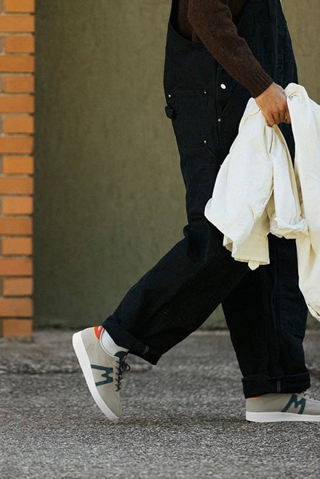 TRAMPAS-ABBEY STONE/JUNE BUG 3