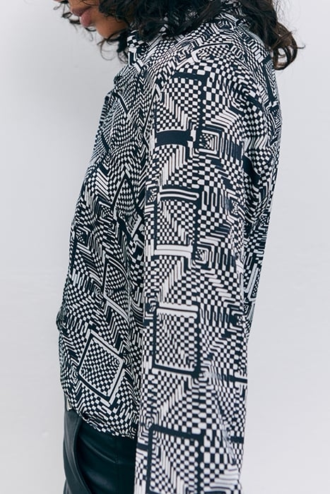 BLACK OPTIC CHECKERBOARD PRINT SHIRT 6