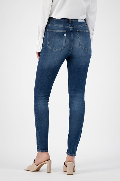 SKY RISE SKINNY PURE BLUE 2