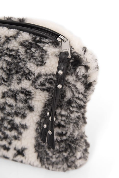 OFF-WHITE BANDANA MOTIF SHERPA CLUTCH BAG 5