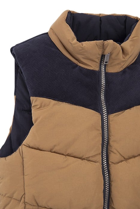 BOYS’ CAMEL AND NAVY REVERSIBLE BODYWARMER 5