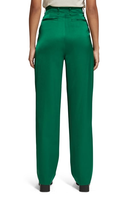 FAYE - HIGH RISE RELAXED TAPERED LEG PINE TREE 2