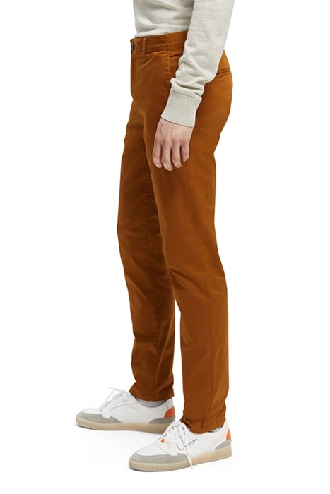 ESSENTIALS - STUART REGULAR SL WALNUT 5