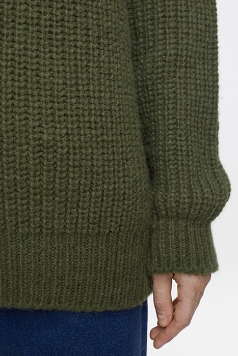 CHUNKY ROLL NECK INDUSTRIAL GREEN 6