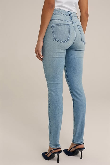 5-POCKET HIGH WAIST LIGHT BLUE 2